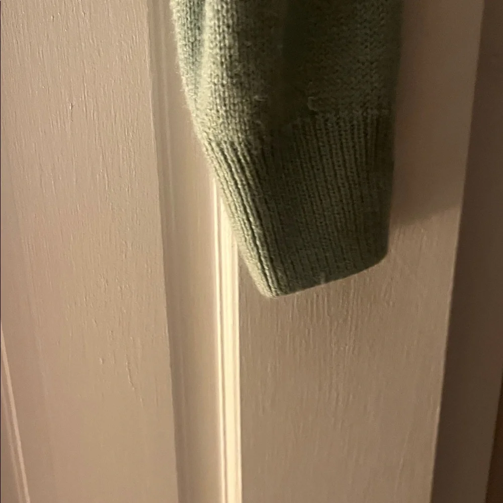 H&M Sage Green Turtleneck Sweater - Picture 5 of 6